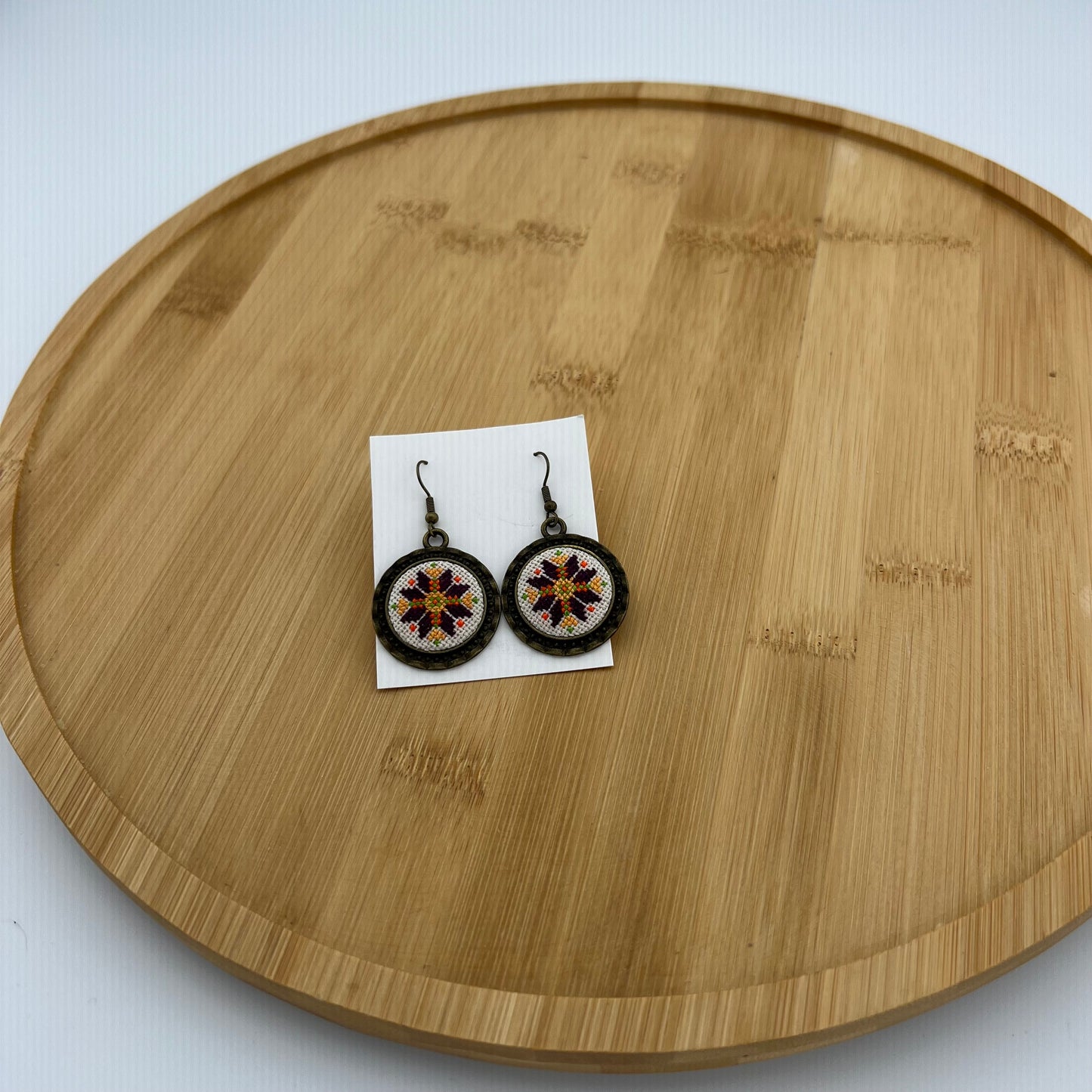 Вишиті сережки