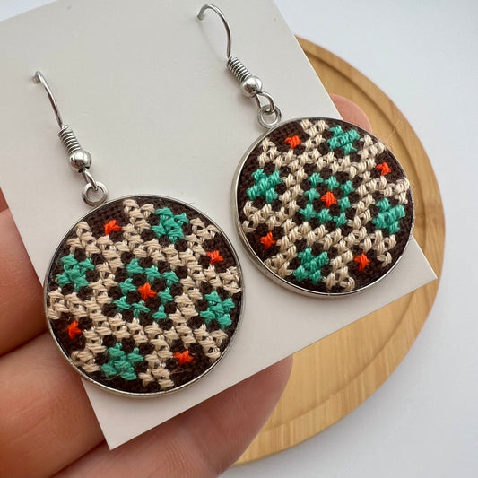 Вишиті сережки