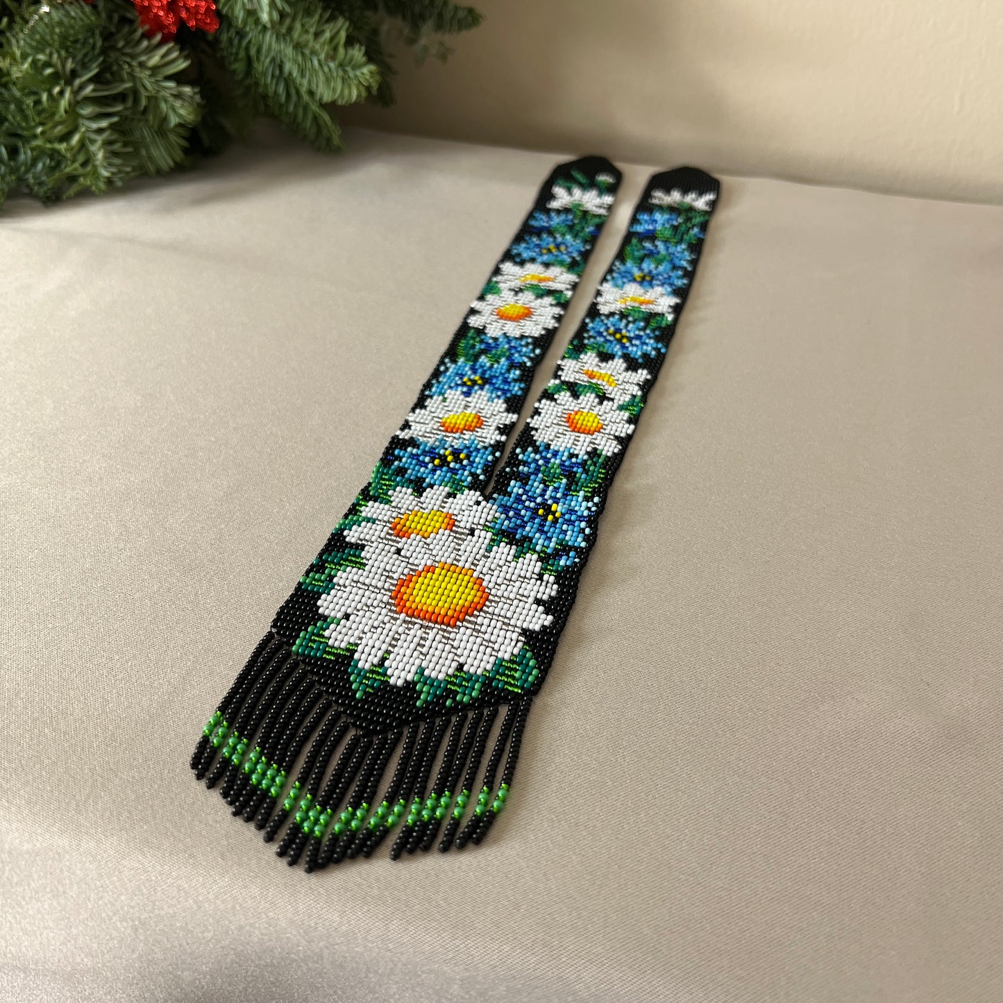 Straight Gerdan Necklace “Daisies and Cornflowers”