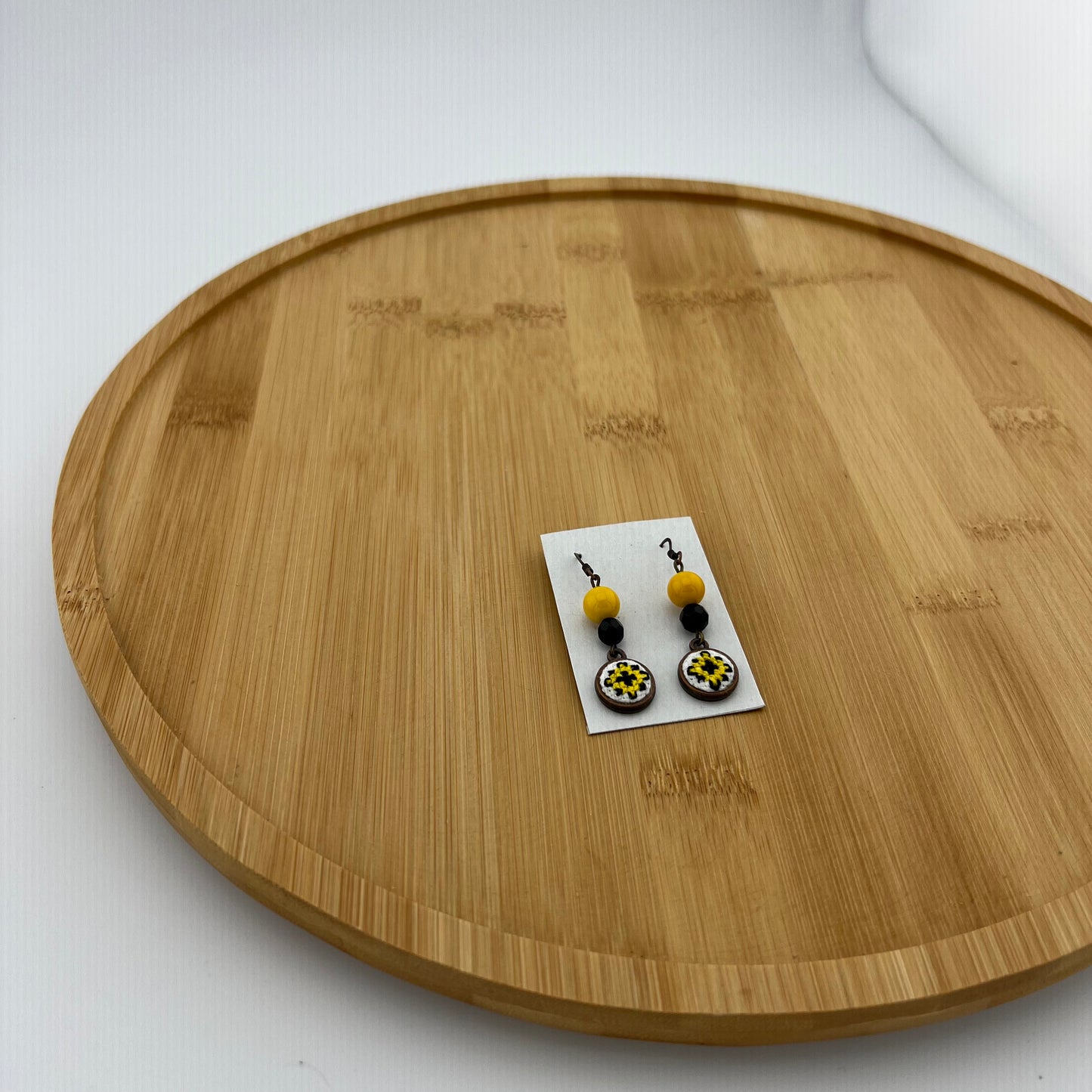 Вишиті сережки