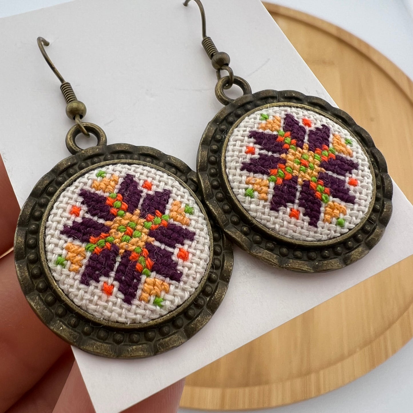 Вишиті сережки