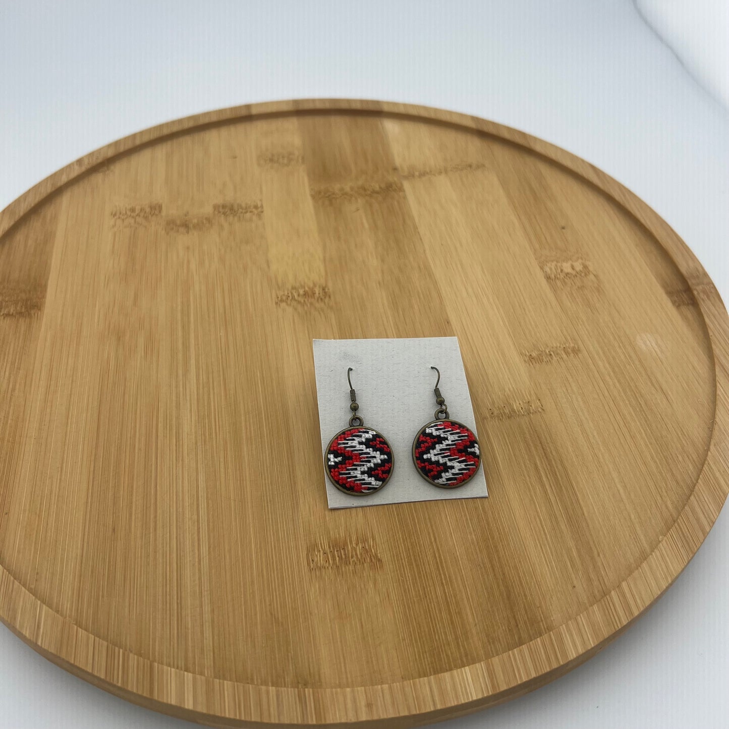 Вишиті сережки