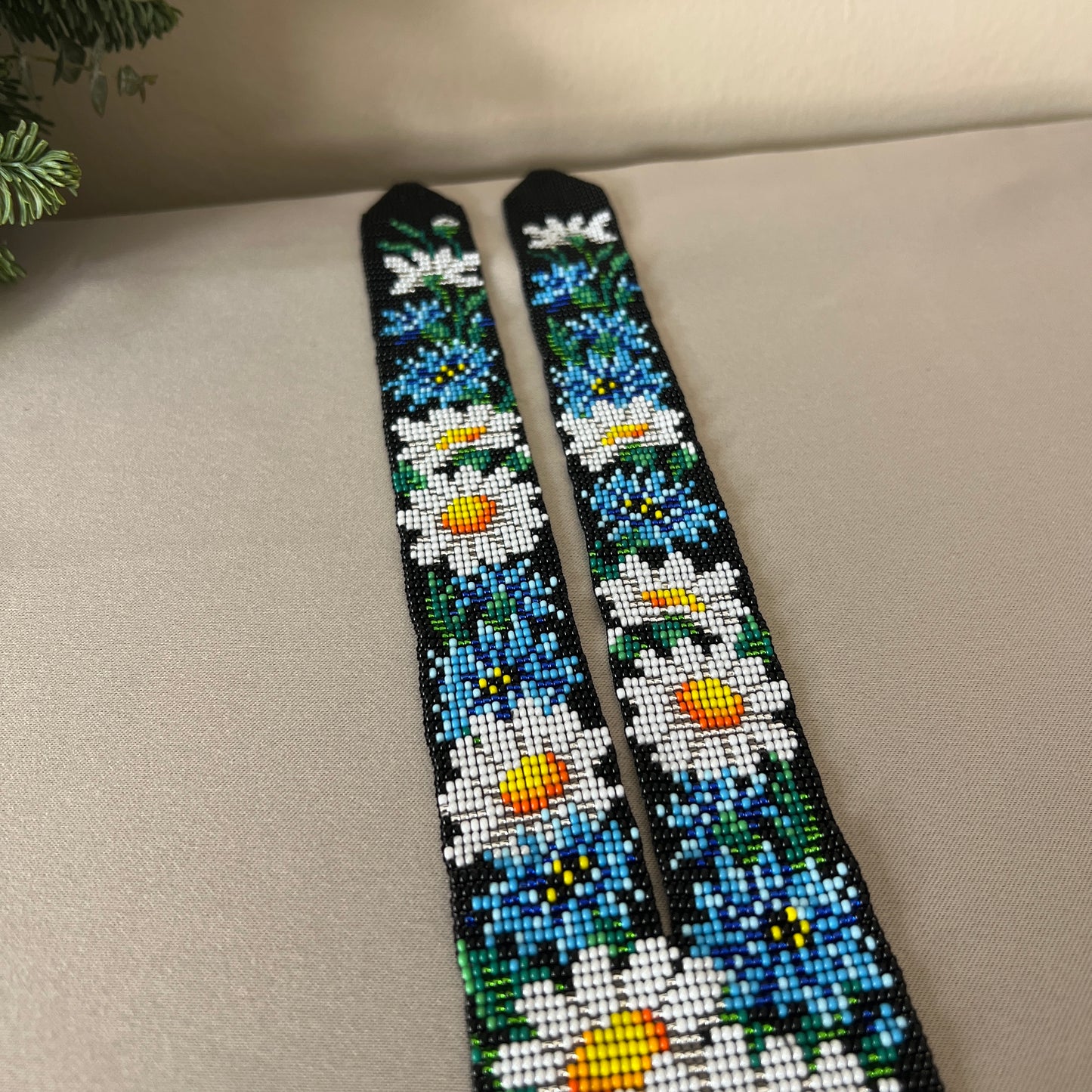 Straight Gerdan Necklace “Daisies and Cornflowers”