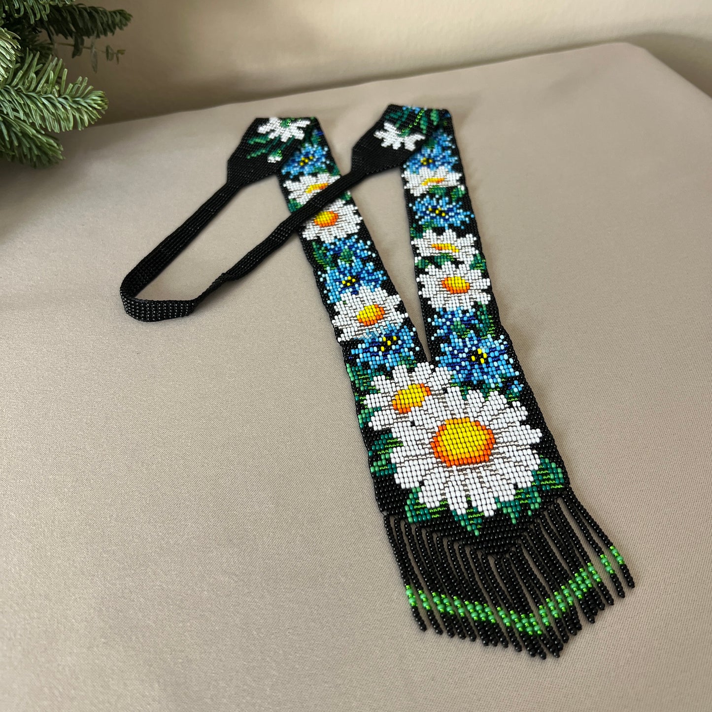 Straight Gerdan Necklace “Daisies and Cornflowers”