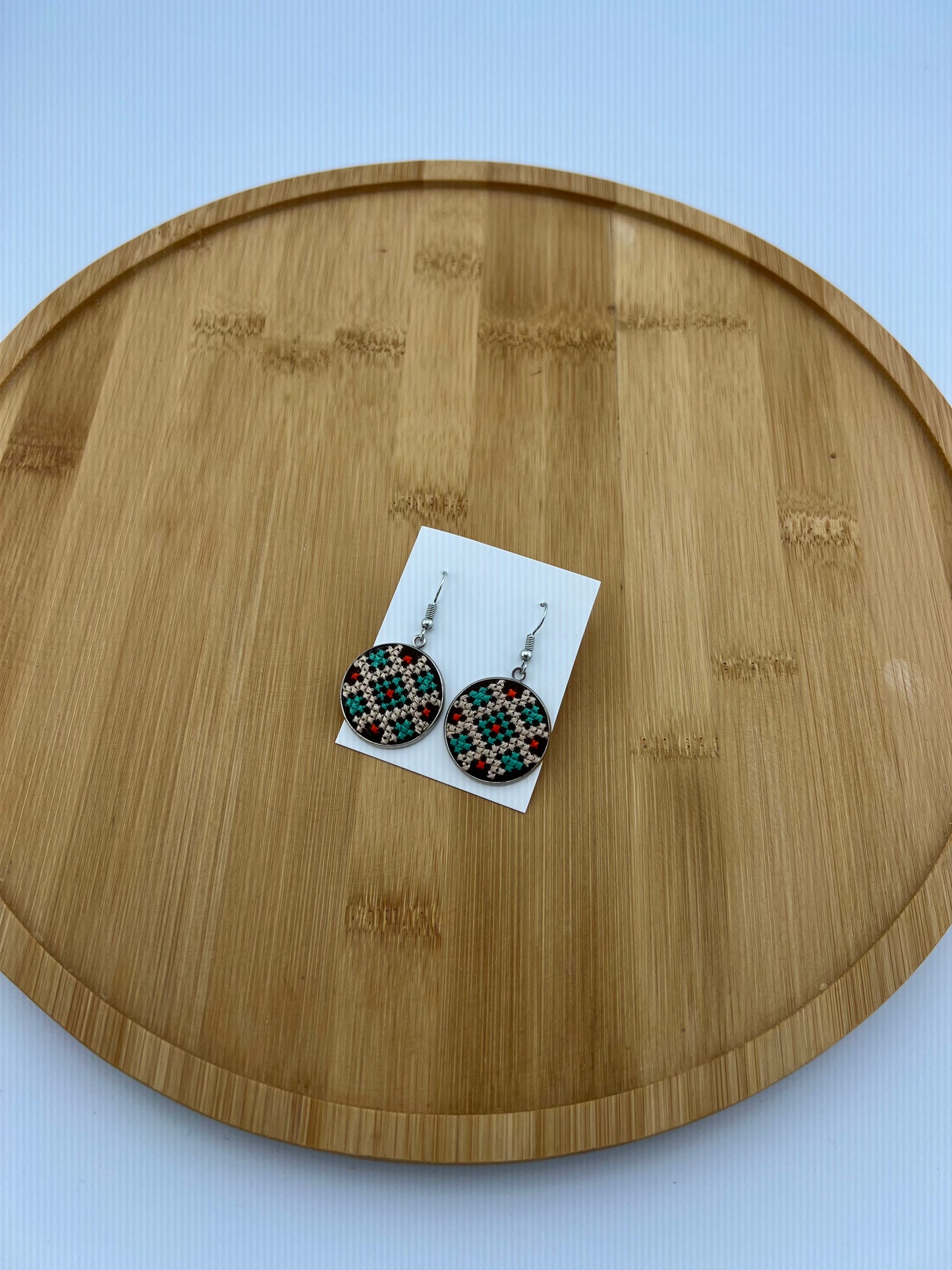 Вишиті сережки