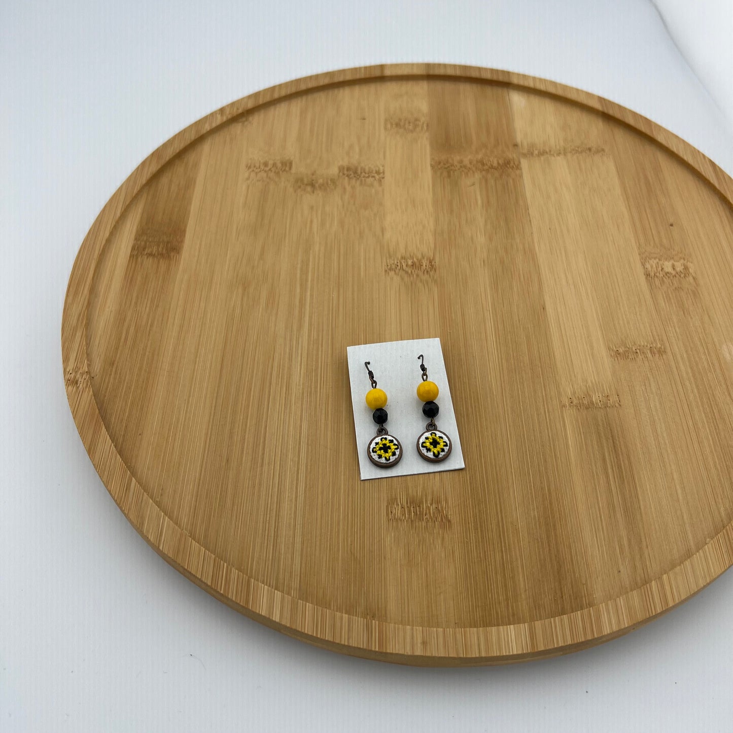 Вишиті сережки