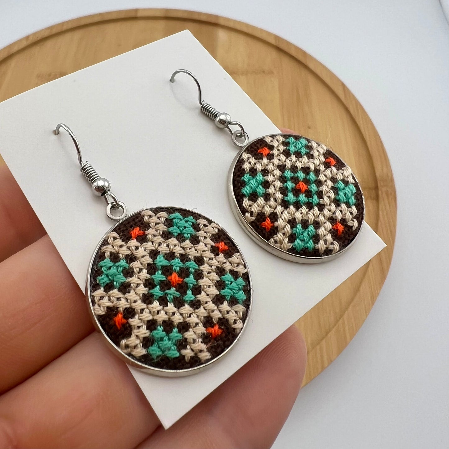 Вишиті сережки